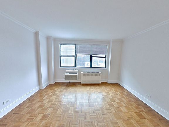 4th image of 442 W 57th St #7K