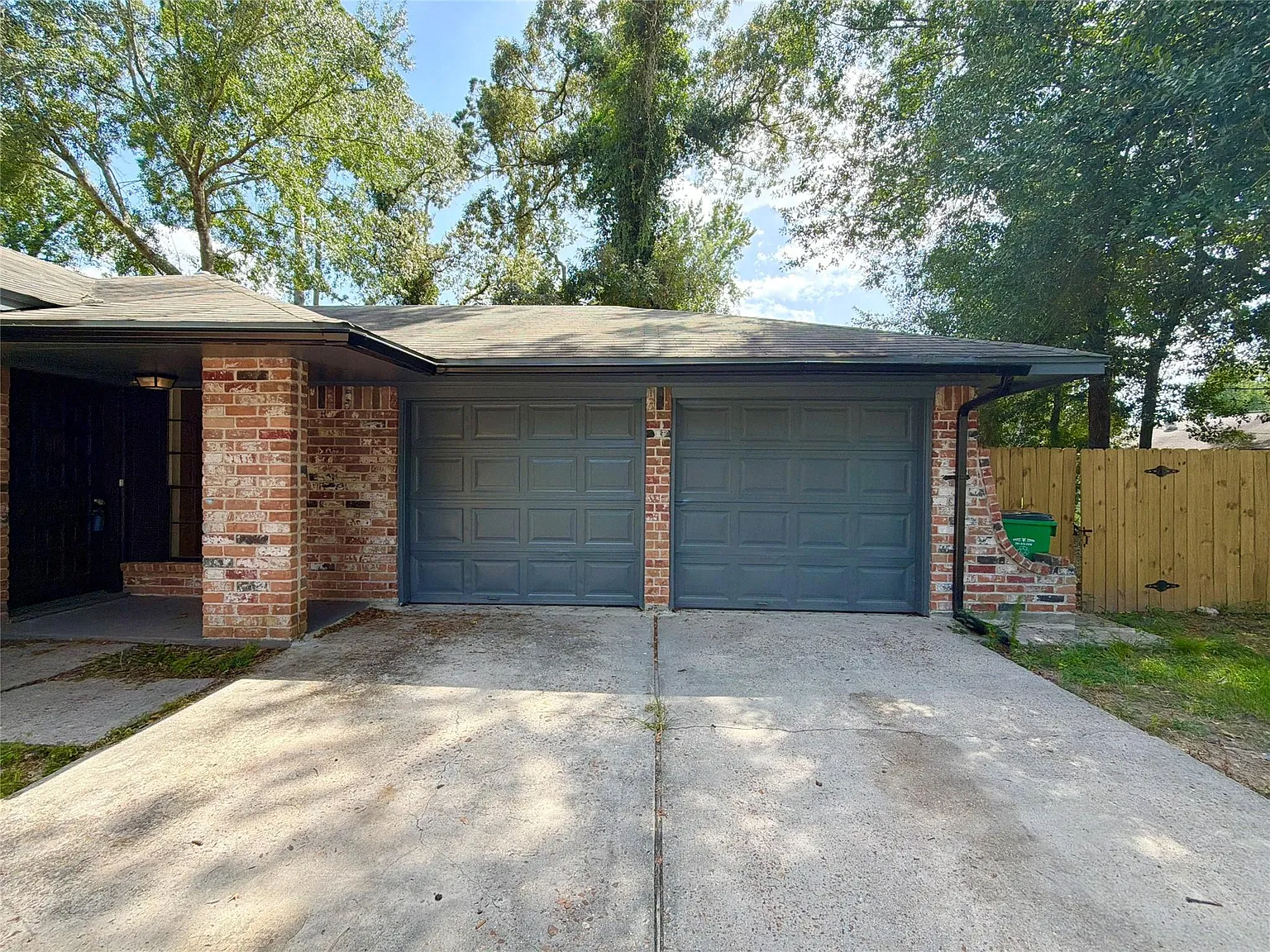 3 bed, 2.0 bath, 1187 sqft, $1,800 — Photo 3