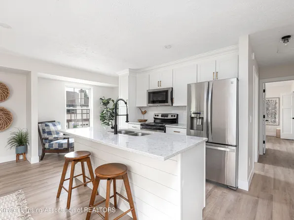 2825 Staten Ave Unit 24, Lansing, MI 48910