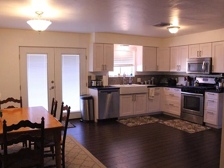Kitchen 2