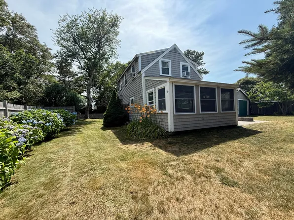 9 Kens Way, West Yarmouth, MA 02673