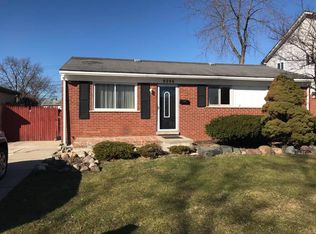 9286 Chamberlain St, Romulus, MI 48174