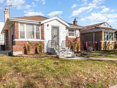 4852 W Hirsch St, Chicago, IL, 60651