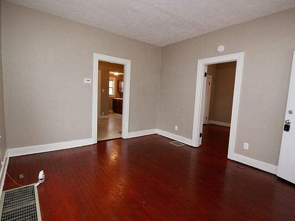 5th image of 2132 Brookline Ave