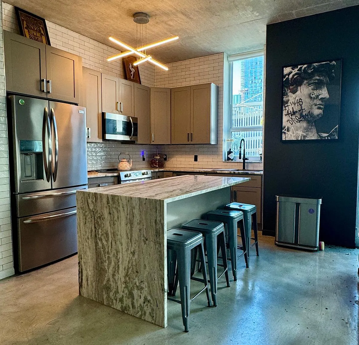 2 bed, 1056 sqft, $3,750 — Photo 1