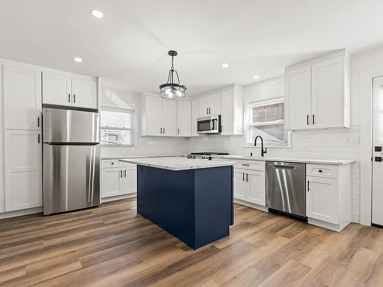 19 Maple Ave #A — Photo 9