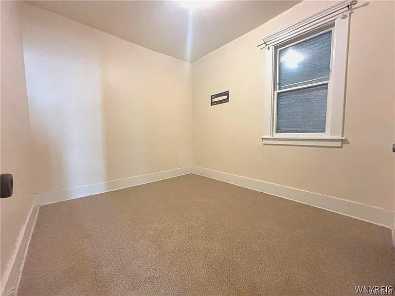 18 Irving Pl — Photo 6