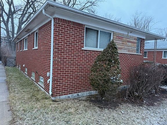 2nd image of 21001 Kenosha Ave