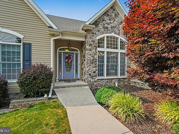 3rd image of 11302 Weatherstone Dr #198