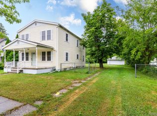 14225 Reeck Rd, Southgate, MI 48195