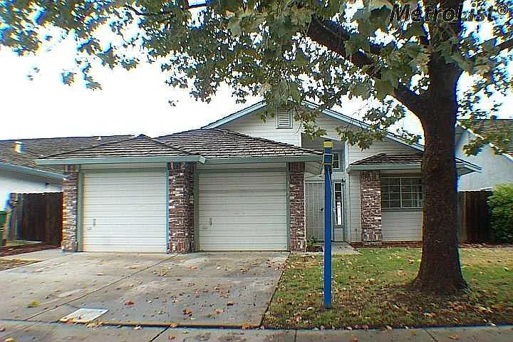 1717 Grassland Way photo 1