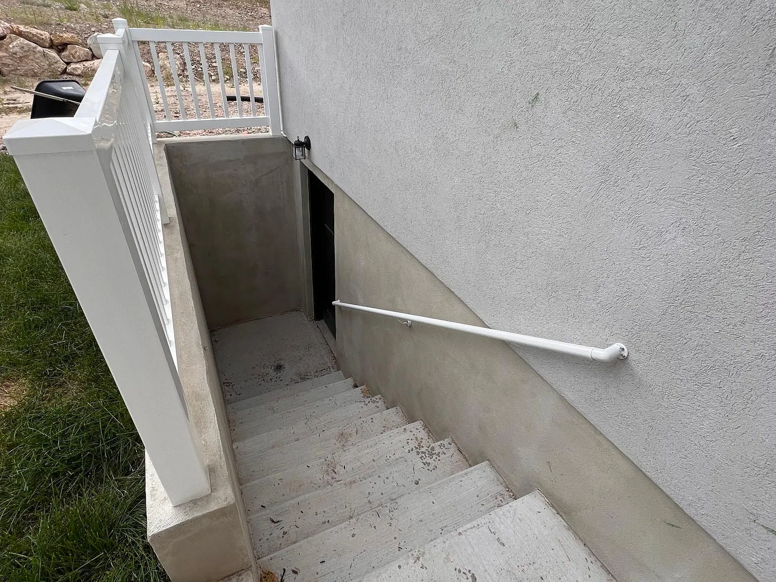 552 W Woodland Rd — Photo 3