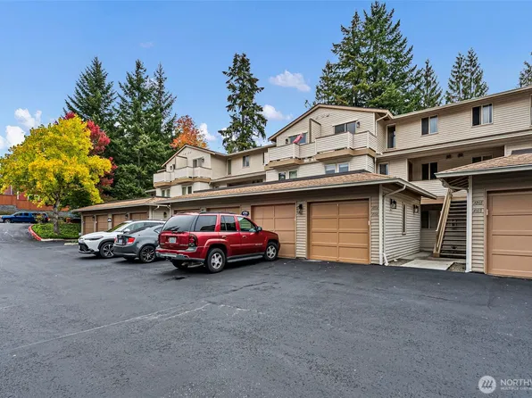 4701 NW Walgren Drive #204, Silverdale, WA 98383