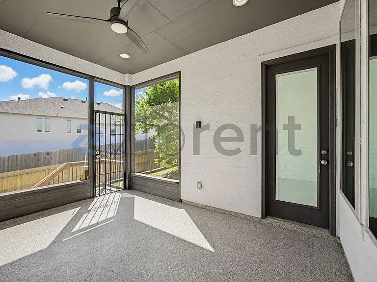 28414 Shailene Dr — Photo 37