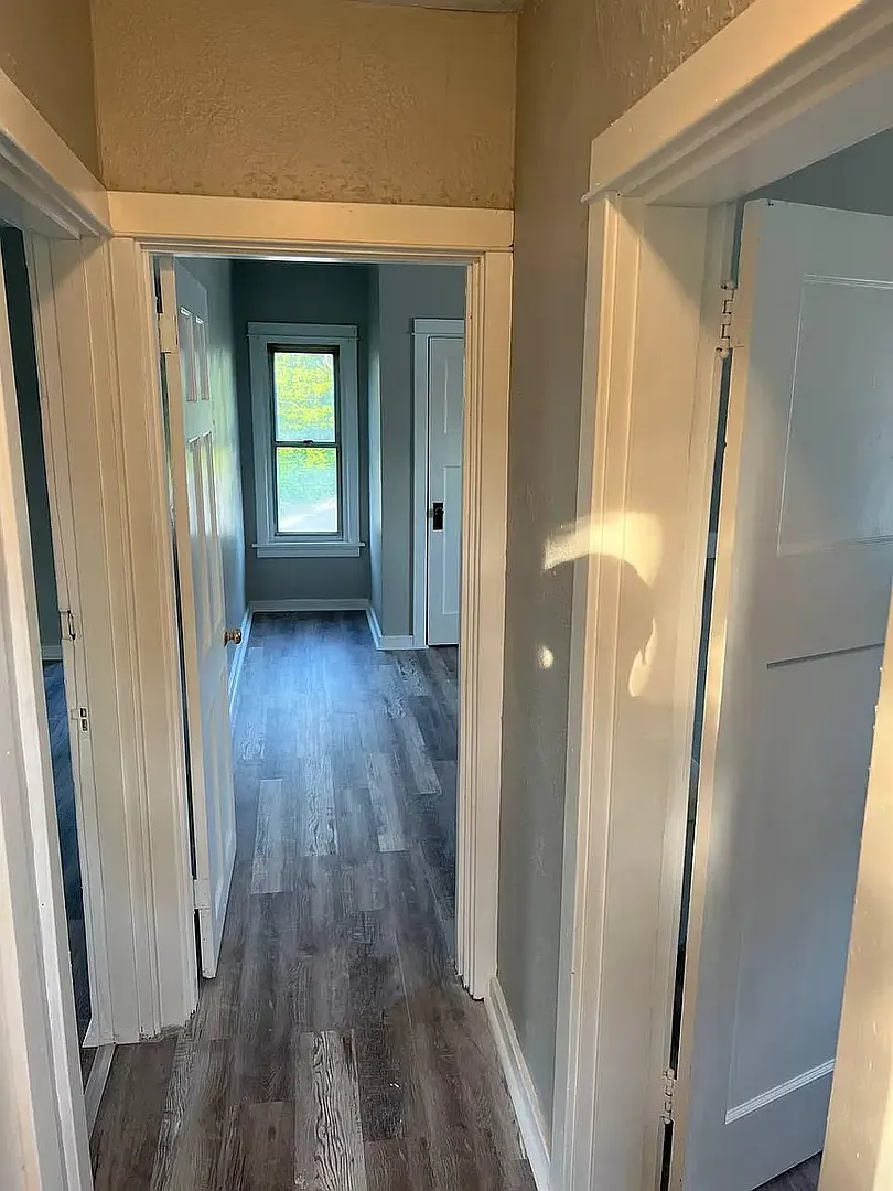 1045 Philadelphia Dr — Photo 4