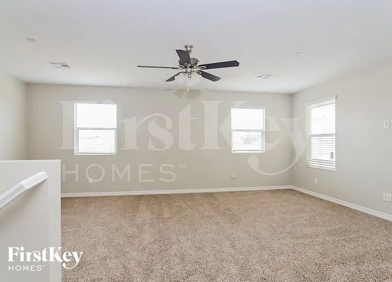 803 N Water St — Photo 11