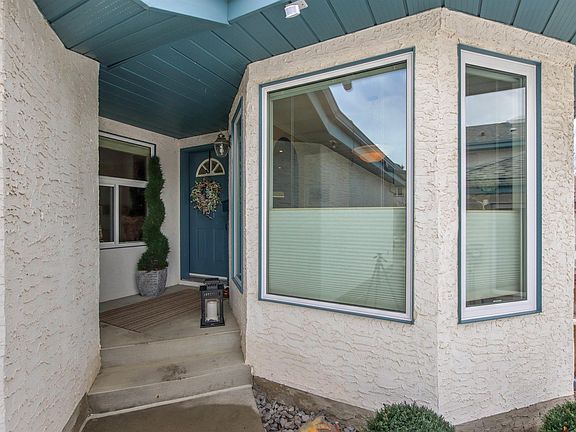 2nd image of 85 Gervais Rd #33