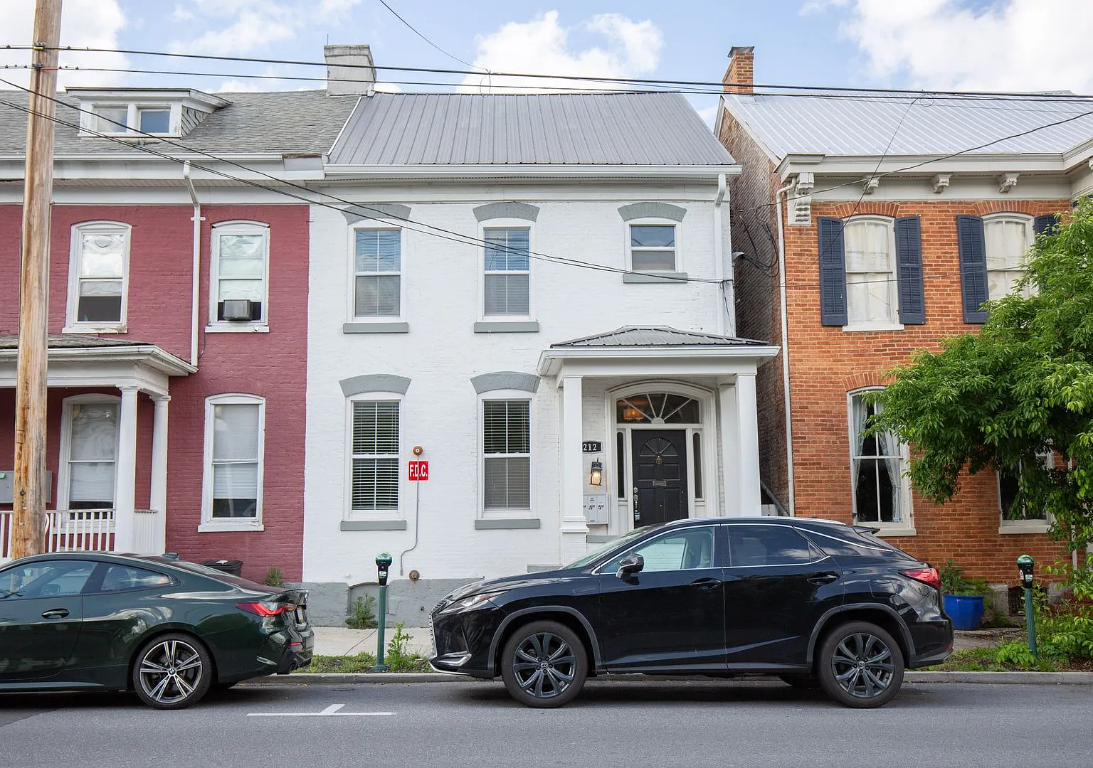 212 Burke St — Photo 2