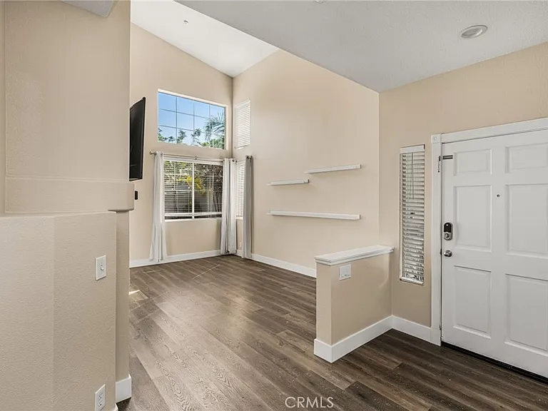 3441 E Berkshire Ct — Photo 8