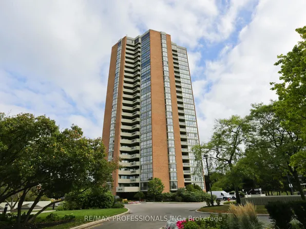 2010 Islington Ave #1004, Toronto, ON M9P 3S8