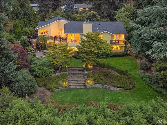 2nd image of 2635 90th Ave NE