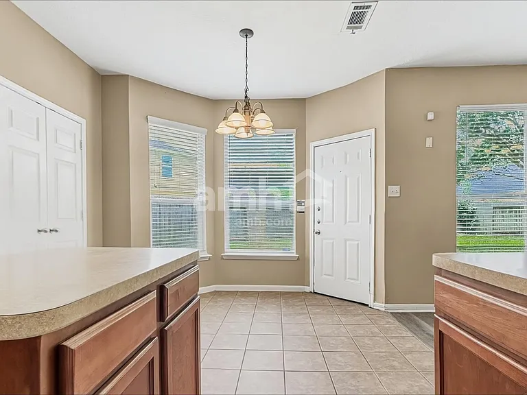 4934 Trailing Clover Ct — Photo 5