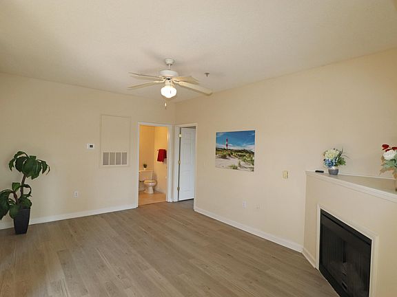 4th image of 2520 Friedland Pl APT 202