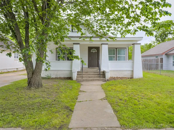 1319 S Dewey Ave, Bartlesville, OK 74003