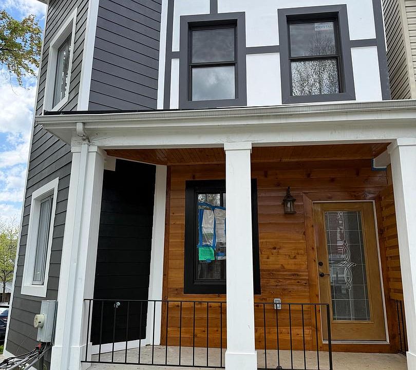 1st image of 1600 Montello Ave NE