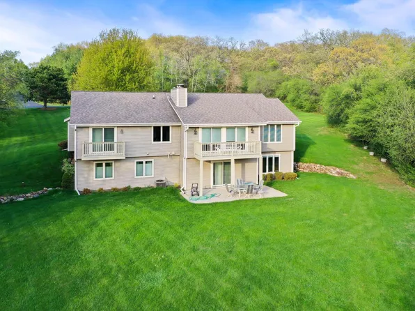 W277S4163 Green Country ROAD, Waukesha, WI 53189