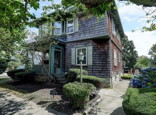 1005 Maple St, Fall River, MA 02720