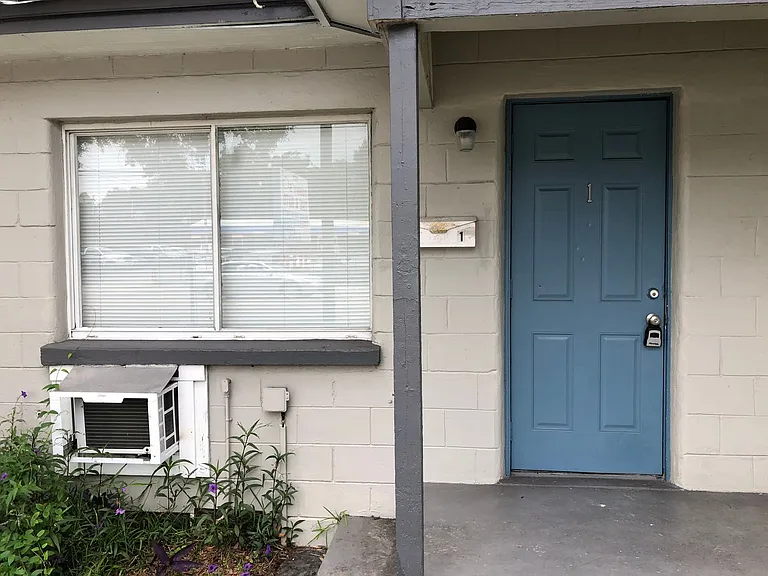 7208 N Nebraska Ave — Photo 3