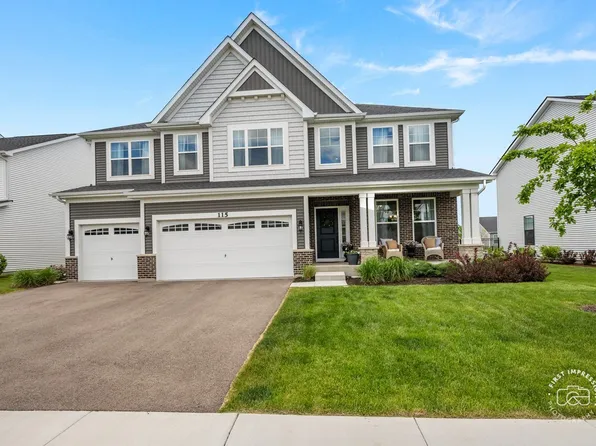 115 Piper Glen Ave, Oswego, IL 60543