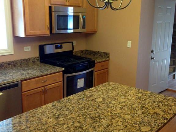 3rd image of 3728 W Giddings St #2
