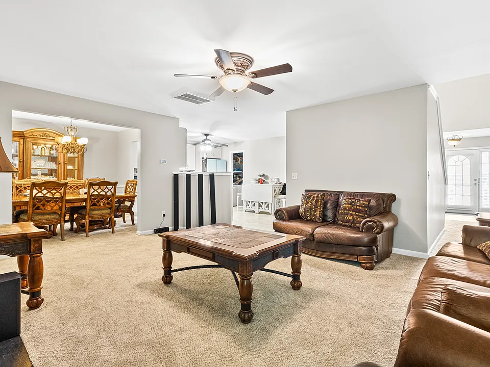 7155 Laurel Creek Dr