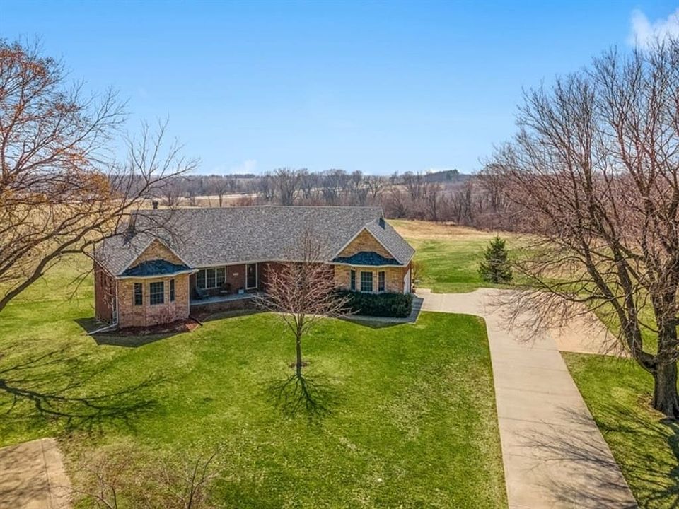 3336 Ashworth Rd, Waukee, IA 50263 Zillow