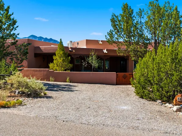 14 Sage Hill Dr, Placitas, NM 87043