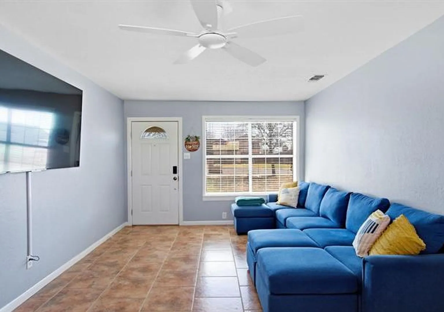 Convenient Buena Vista Home with Spacious Garage & Extra Parking — Photo 3