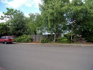 2nd image of 1721 NE 12th Ave