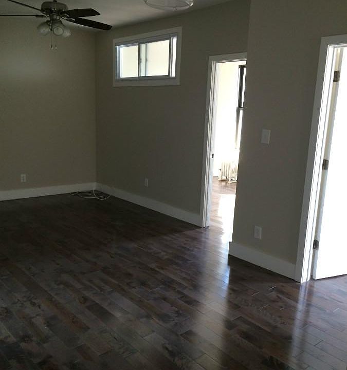 1st image of 377 Montgomery St #17