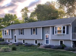 42B Joy Ln, Narragansett, RI 02882