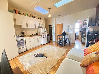 Rented by Nolita Group