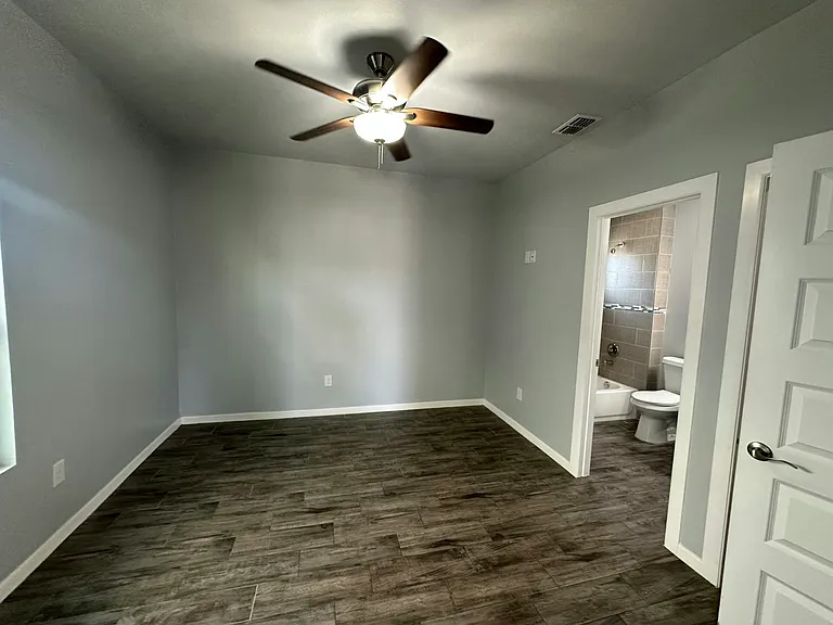 1308 Quitaca Dr #2 — Photo 6
