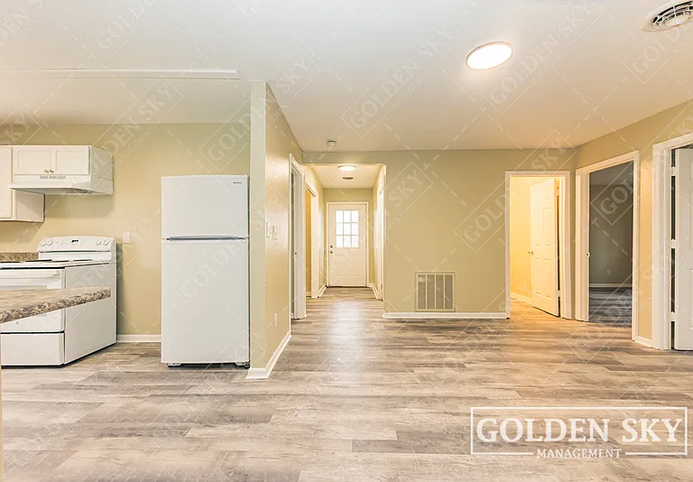 2109 S Hoyt Ave — Photo 7
