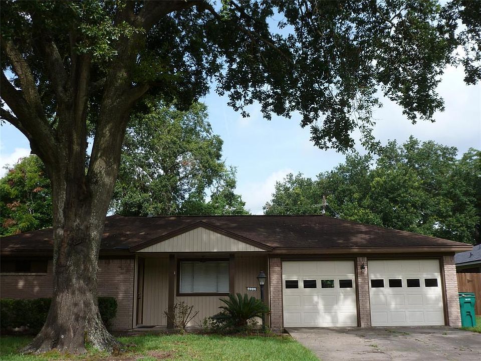 1st image of 2104 Locklaine Dr