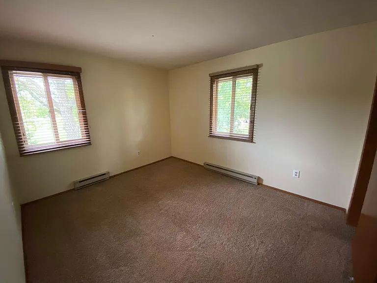 1453 S Carriage Ln — Photo 12