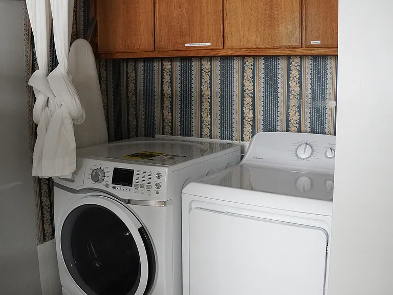 In Unit Washer/Dryer