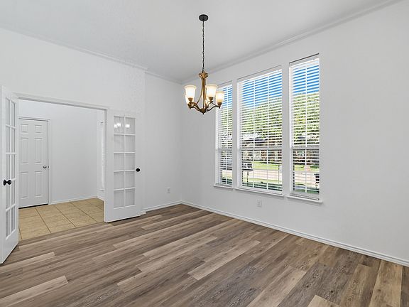 5th image of 13180 Mannheim Dr