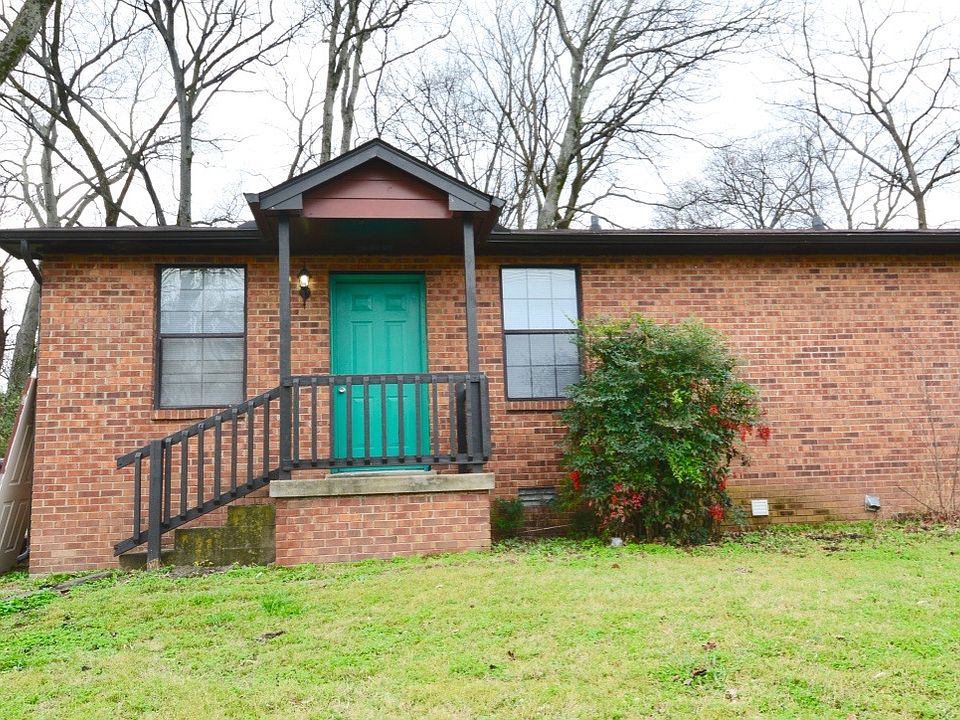 2 Bedroom, 1 Bathroom Duplex for rent in the trendy Wedgewoo