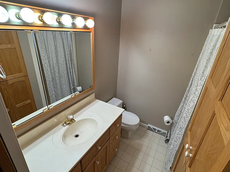 1668 W Homewood Ave — Photo 14